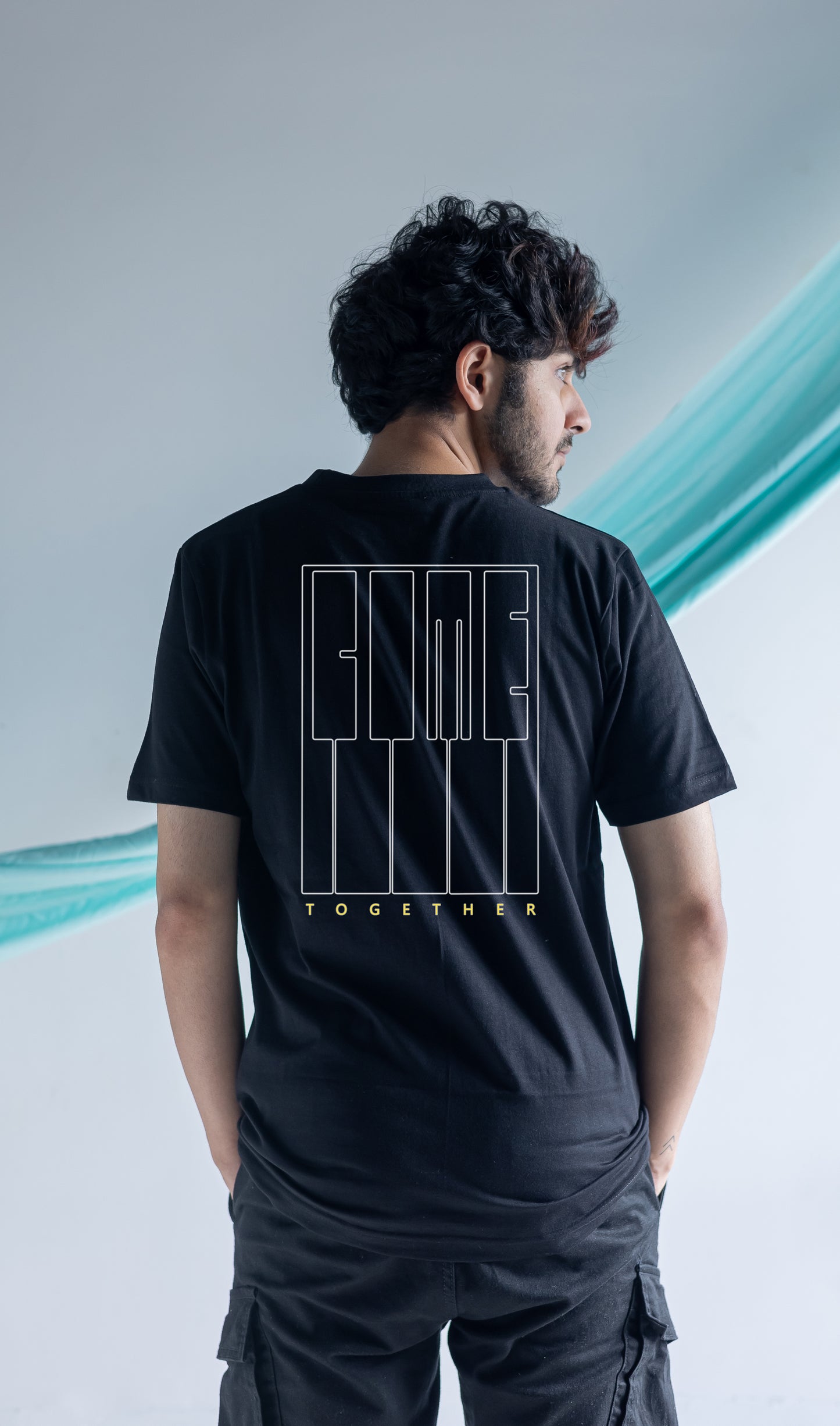 COME TOGETHER-BLACK-COUPLE TEE