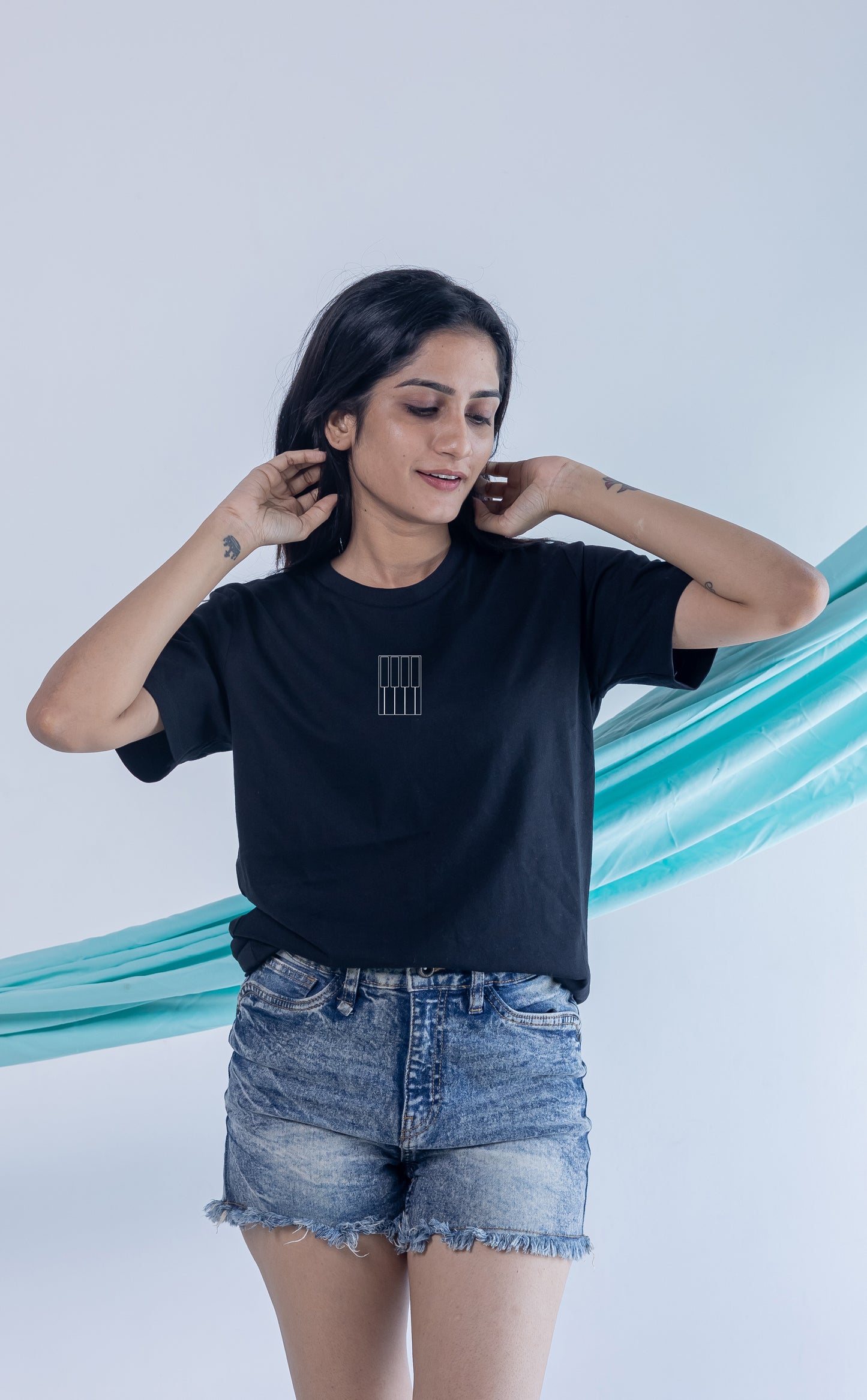 COME TOGETHER-BLACK-COUPLE TEE