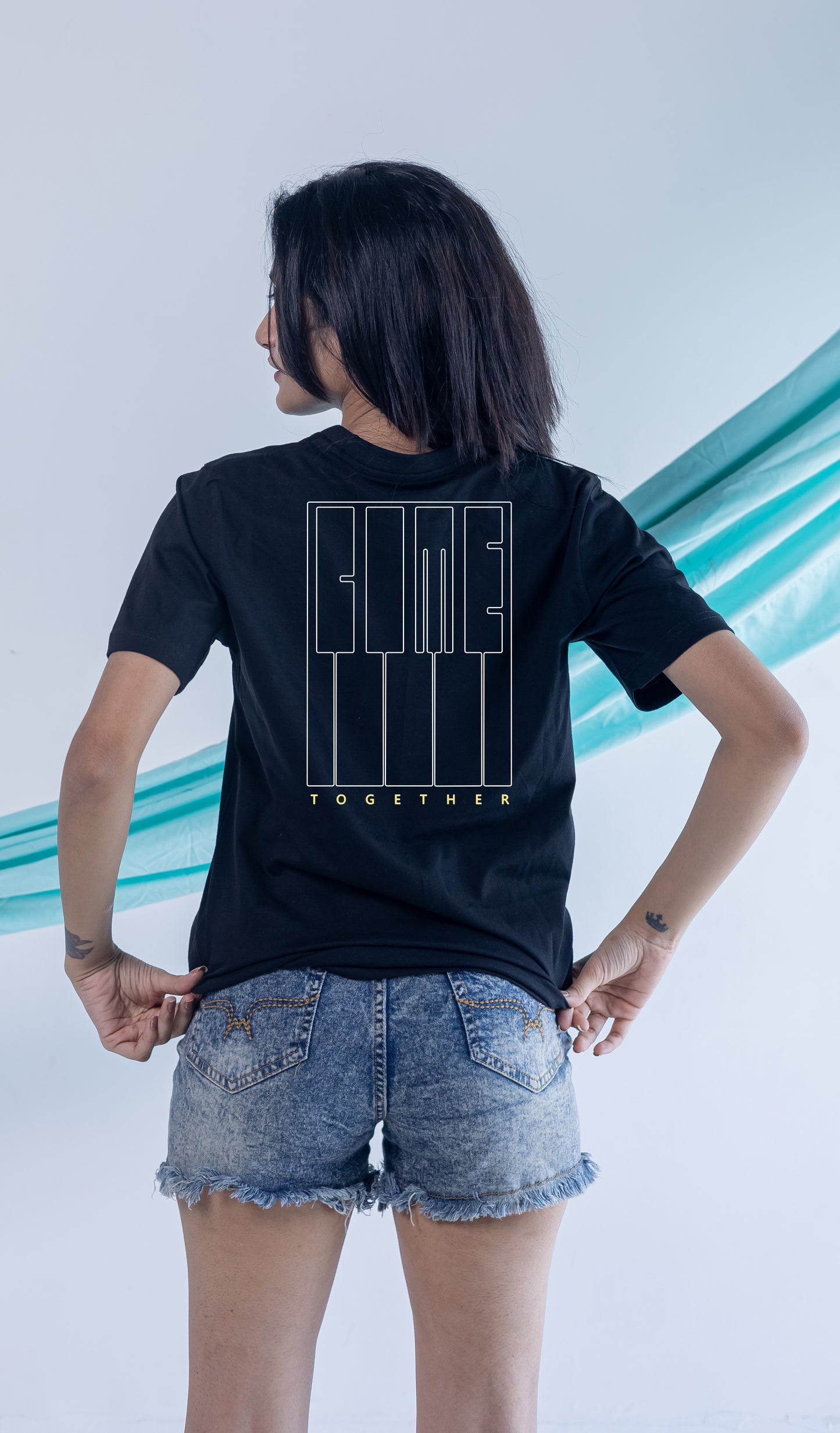 COME TOGETHER-BLACK-COUPLE TEE