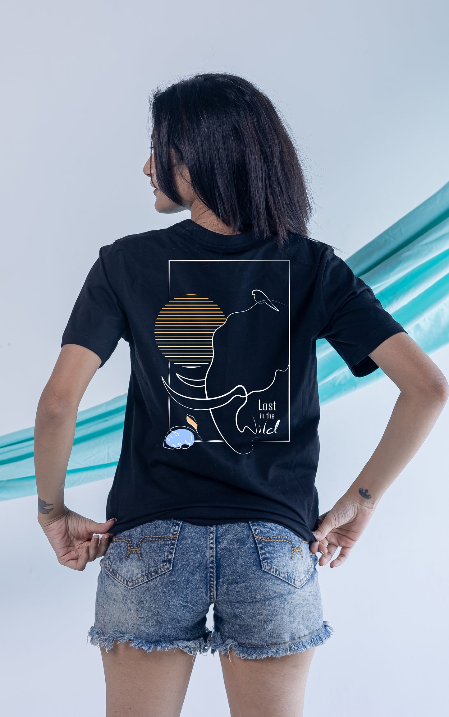 LOST IN THE WILD-BLACK-COUPLE TEE