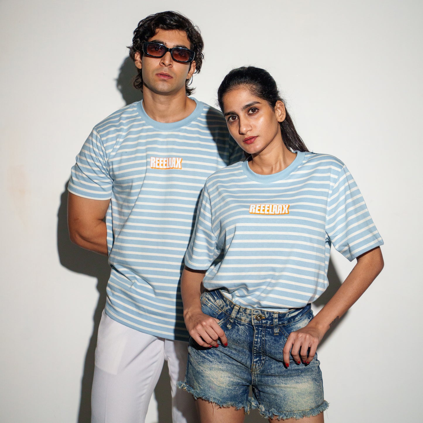 Relax-COUPLE TEE