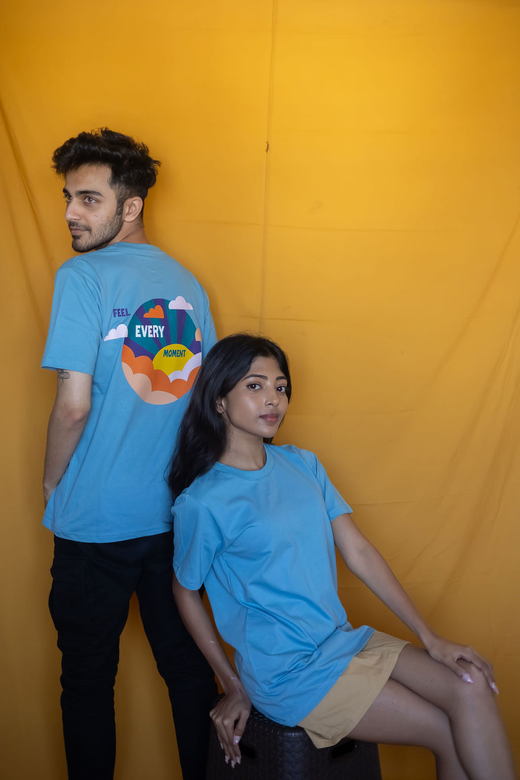 FEEL EVERY MOMENT-COUPLE TEE