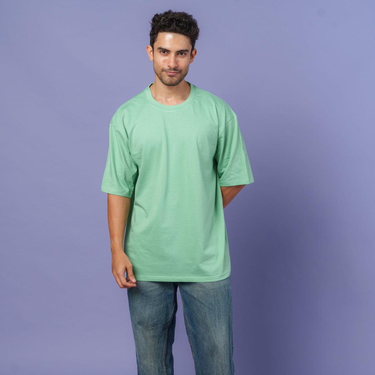 Minty Frost relaxed fit Men model